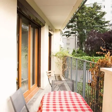 Apartman Charming With Balcony